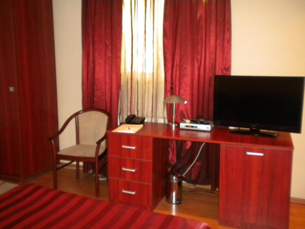 Hotel Ary Kaloşvar Dış mekan fotoğraf