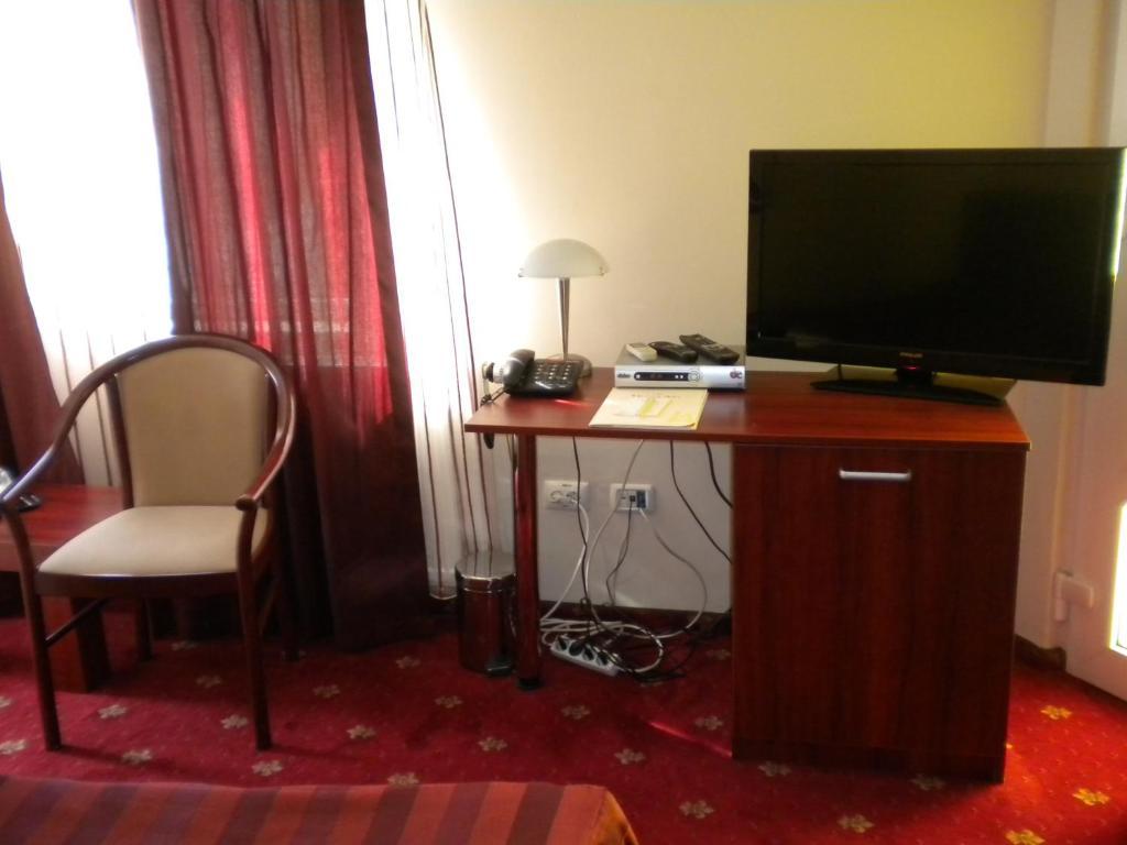 Hotel Ary Kaloşvar Oda fotoğraf