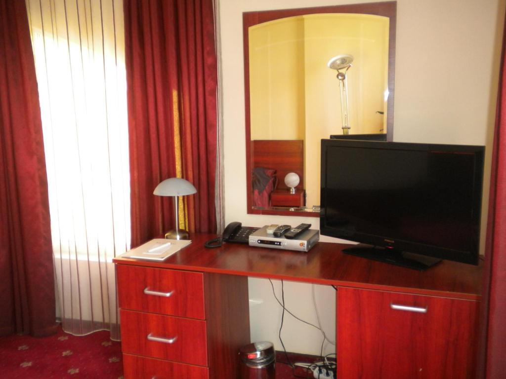Hotel Ary Kaloşvar Oda fotoğraf